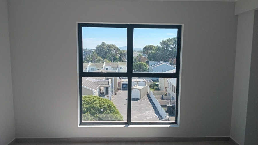 1 Bedroom Property for Sale in Table View Western Cape